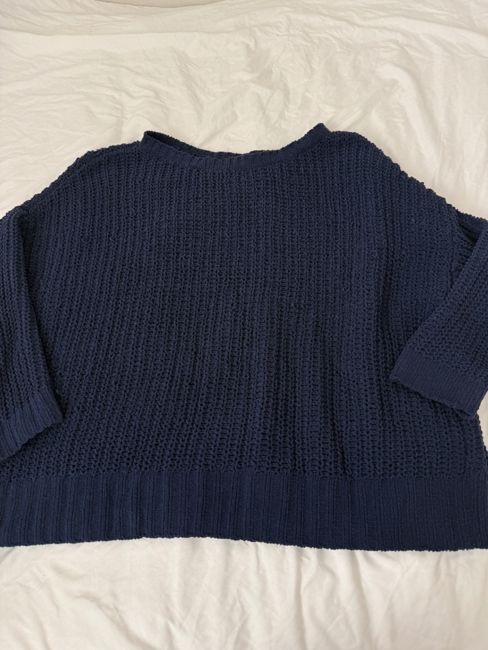 american eagle navy knit sweater Size large Details : - color: navy - condi